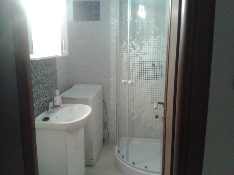 Brancoveanu, Secuilor, 8 minute metrou,